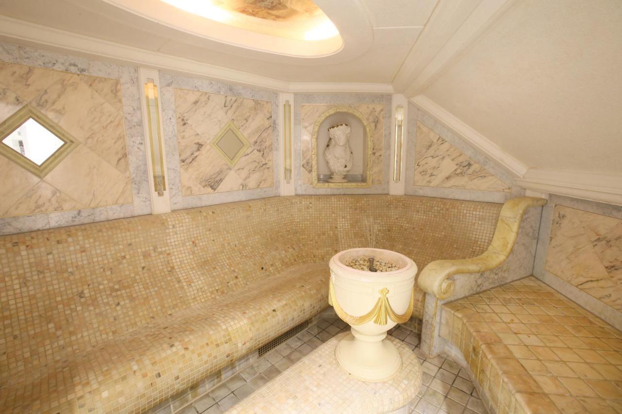 25h Spa-residenz Luxury Pools Garden Private Apartment