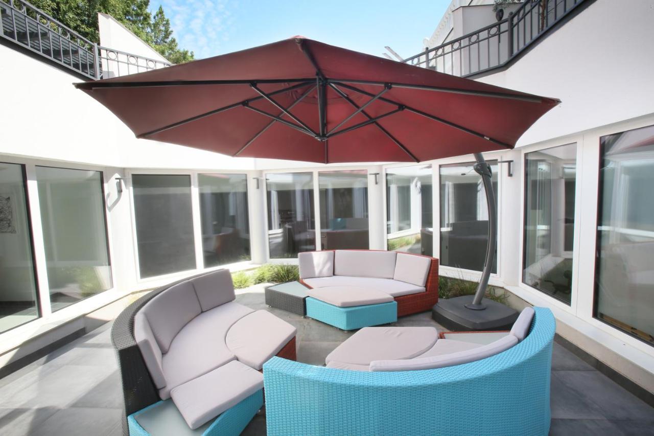 25h Spa-residenz Luxury Pools Garden Private Apartment Neusiedl am See